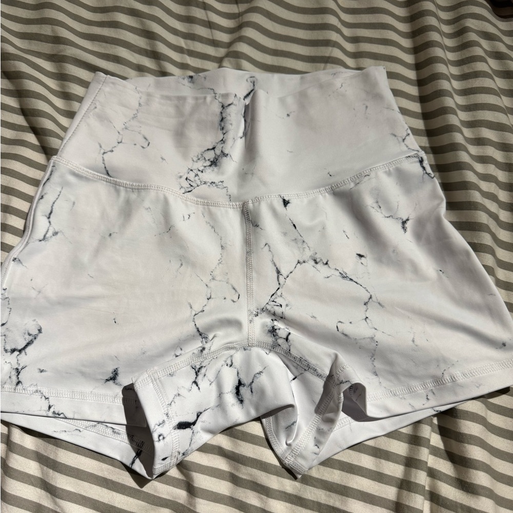 Buff bunny marble shorts